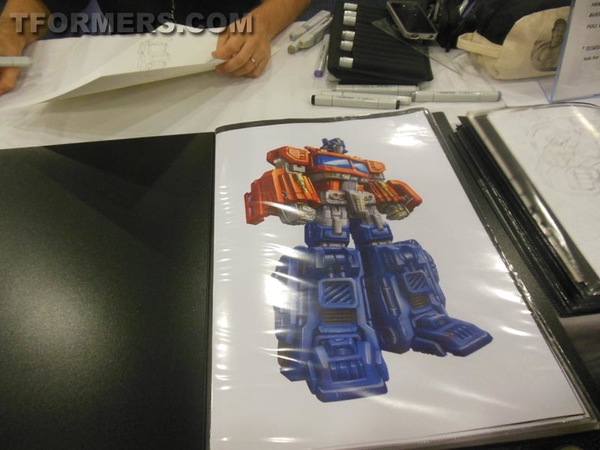 BotCon 2013   The Transformers Convention Dealer Room Image Gallery   OVER 500 Images  (433 of 582)